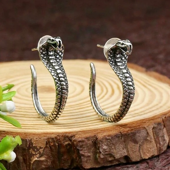 Cobra Earrings - Picture 3 of 4